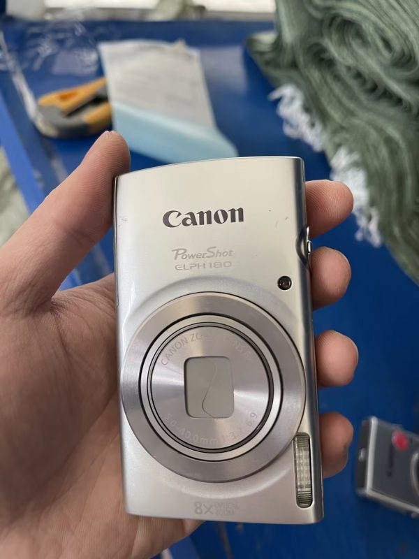 Canon Powershot Elph 180 (4)